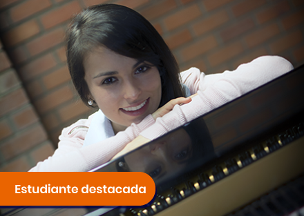 Así es Adriana Escobar, una estudiante apasionada por la psicología y la música