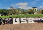 ¡Estudiantes de grado 11° en el Campus universitario!