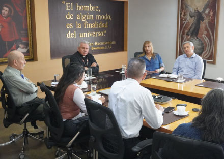 Reunión con comerciantes y la administración municipal