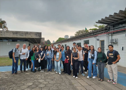 Estudiantes de Arquitectura realizan pasantía en Brasil