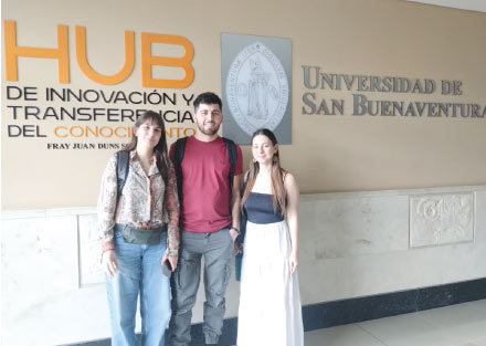 Estudiantes italianos en Medellín