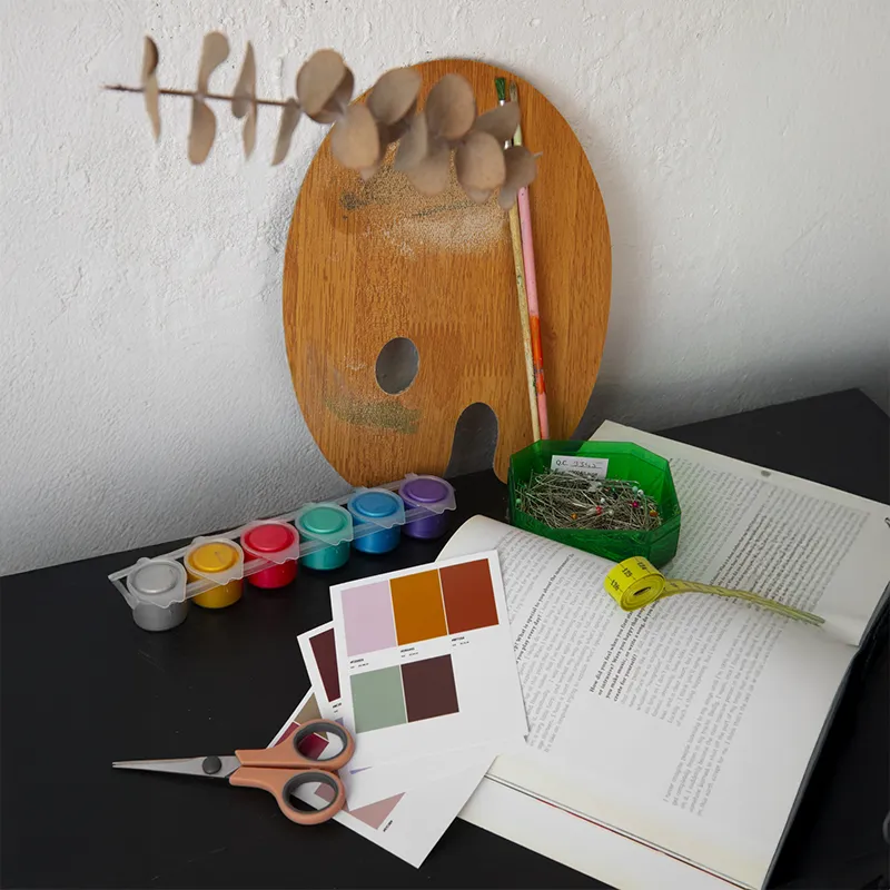 Laboratorio de la forma: experimentación material